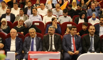 AK Parti Artuklu İlçe Kongresi’nde Yavuz Geylani Çaltekin Güven Tazeledi